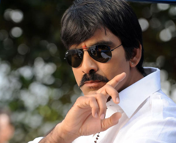 tollywood hero ravi teja,producer dil raj,director anil ravipudi,ntr,ravi teja new two movie comming  మాస్‌ మహారాజా డిసైడ్‌ అయ్యాడు..!